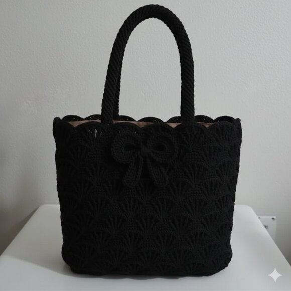 Chic Red Crochet Tote Bag - Picture 7 of 8